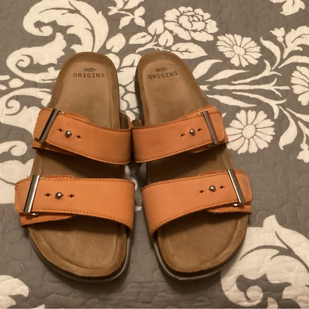 Earth Origins Vibrant Orange/peach Slide Sandals. NWOT. Smoke/pet free home.
